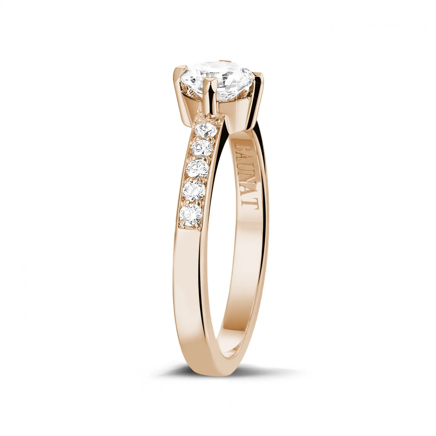 0.50 quilates anillo solitario diamante en oro rojo con diamantes en los lados 