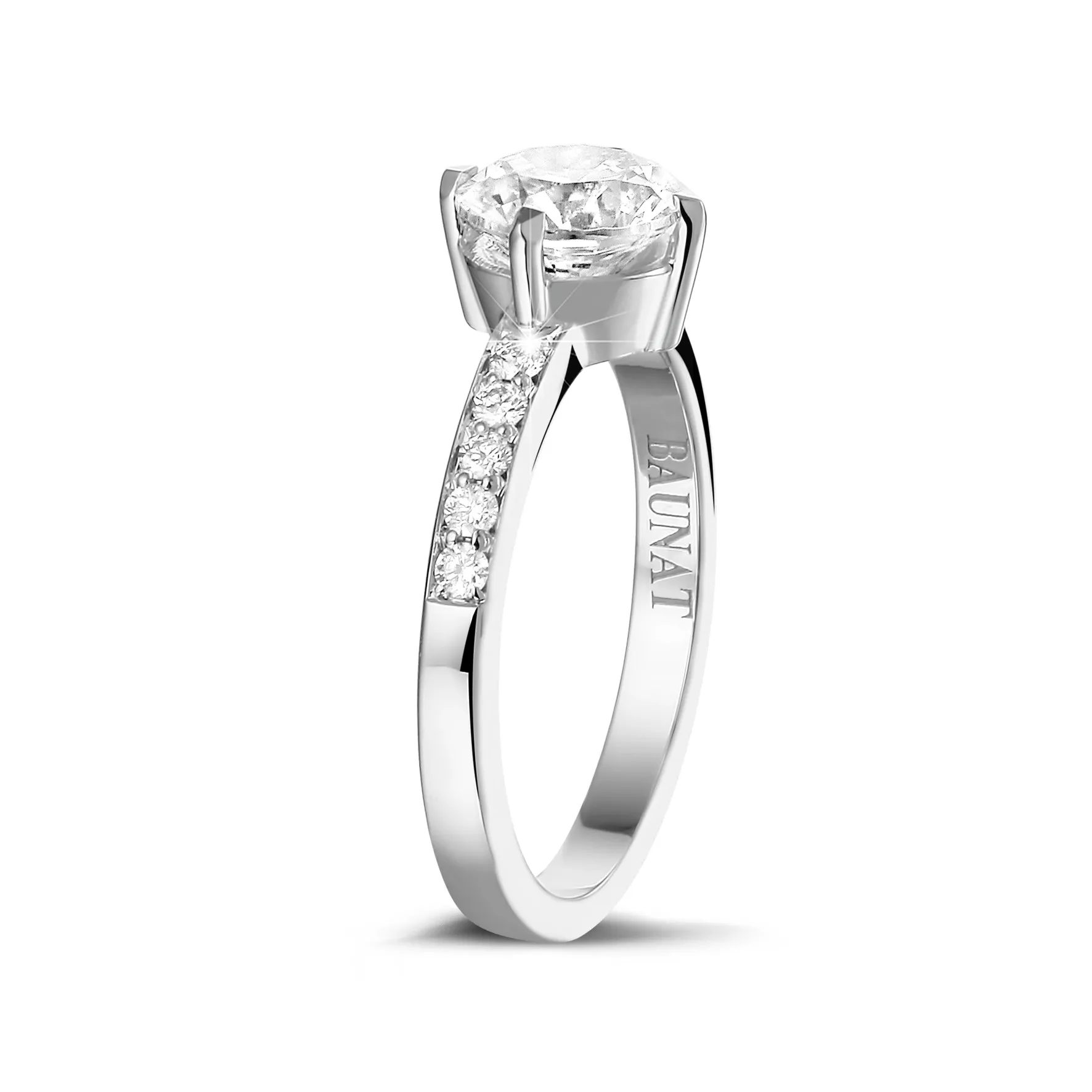 1.25 quilates anillo solitario diamante en platino con diamantes en los lados 