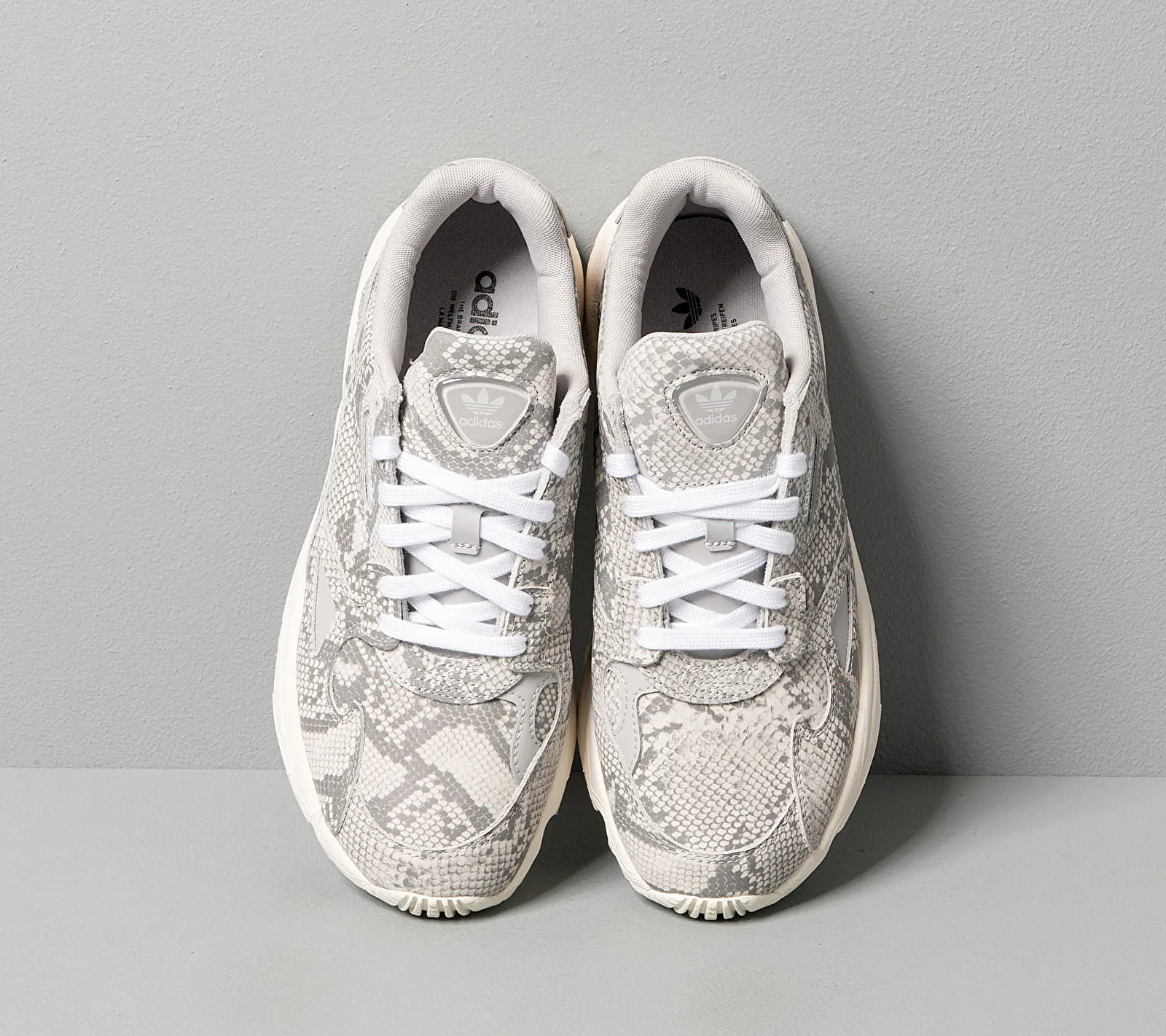 adidas Originals Falcon W