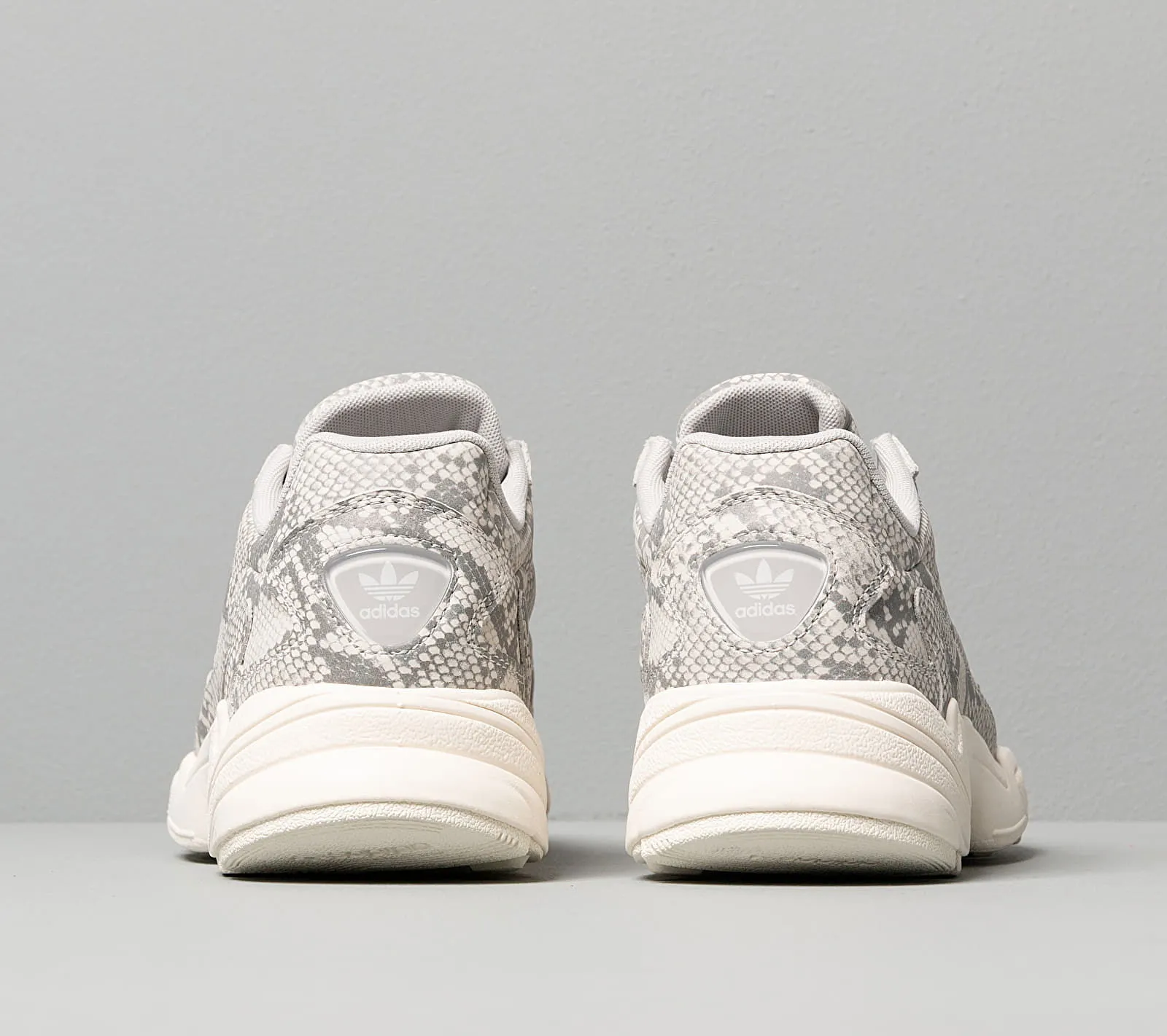 adidas Originals Falcon W