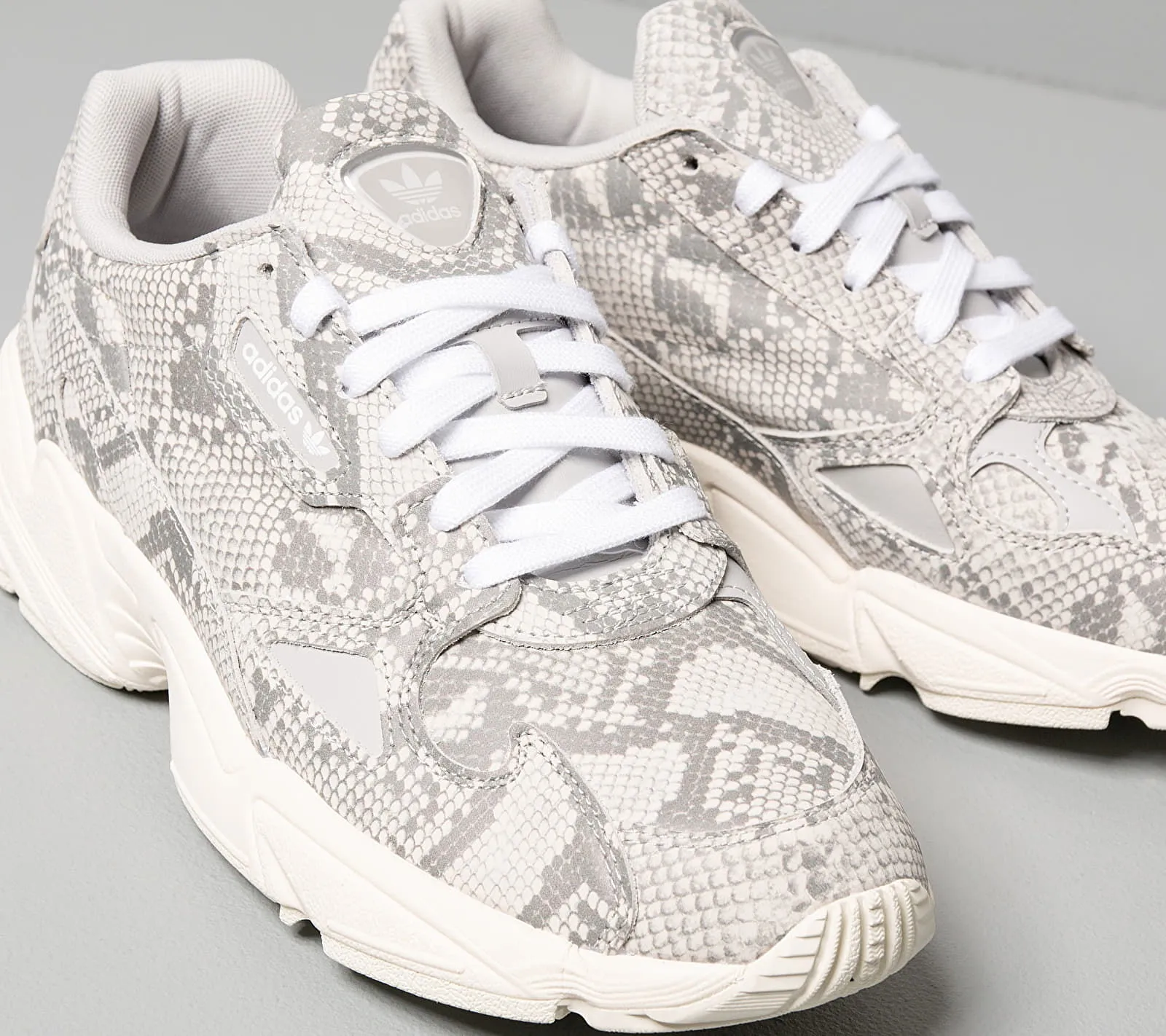 adidas Originals Falcon W