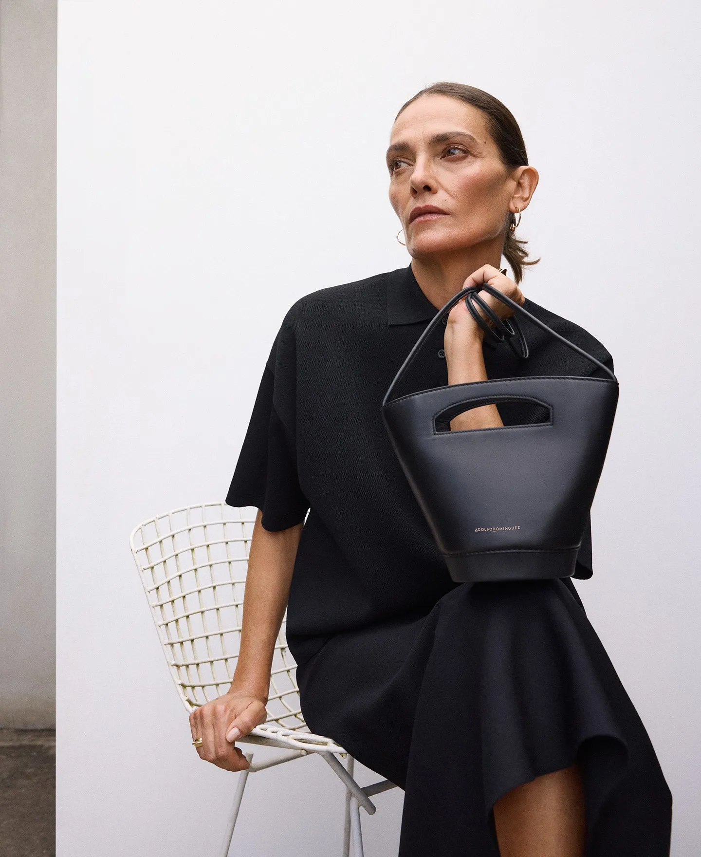 Black leather mini basket bag woman