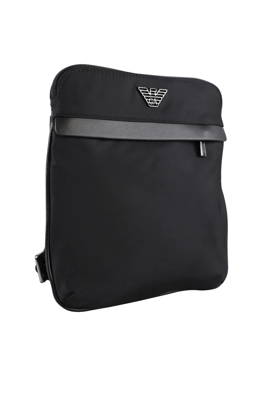 Bolso bandolera negro con logo águila en metal