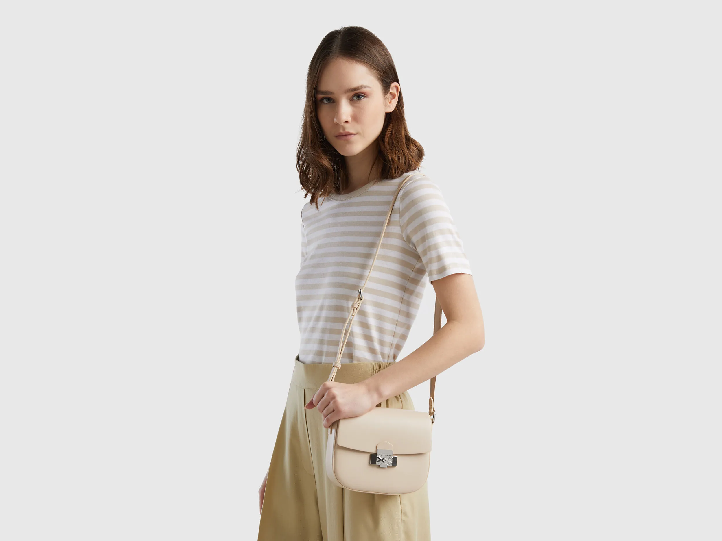 Bolso pequeño con bandolera