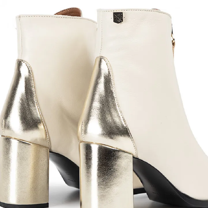 BOTIN CLEOPATRA LAMINADO BEIGE POPA