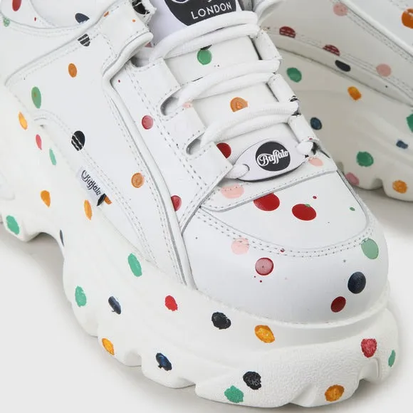 Buffalo London Zapatillas de piel con puntos