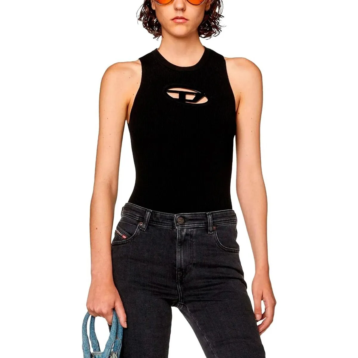  CAMISETA CON LOGO METáLICO