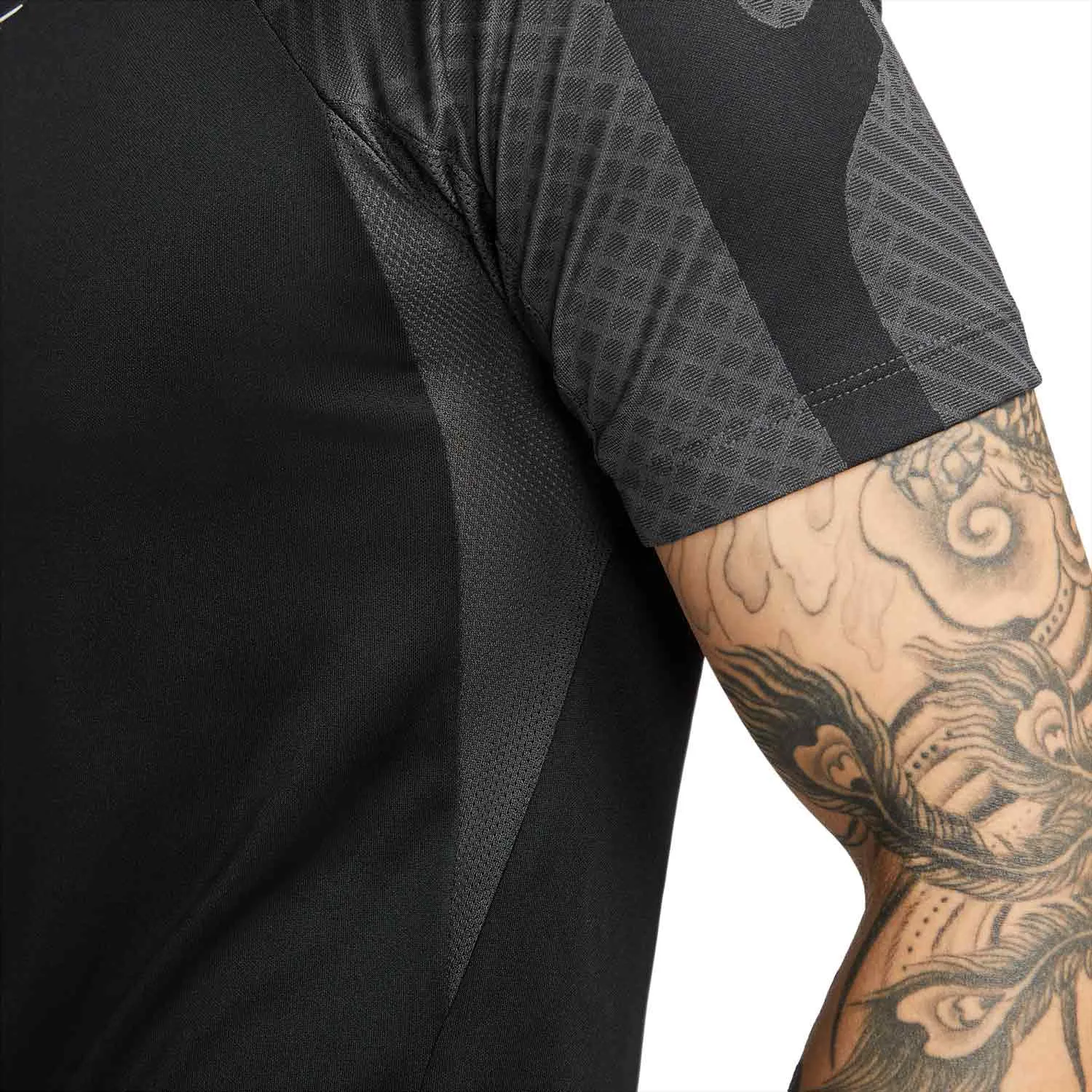 CAMISETA NIKE DRIFIT STRIKE