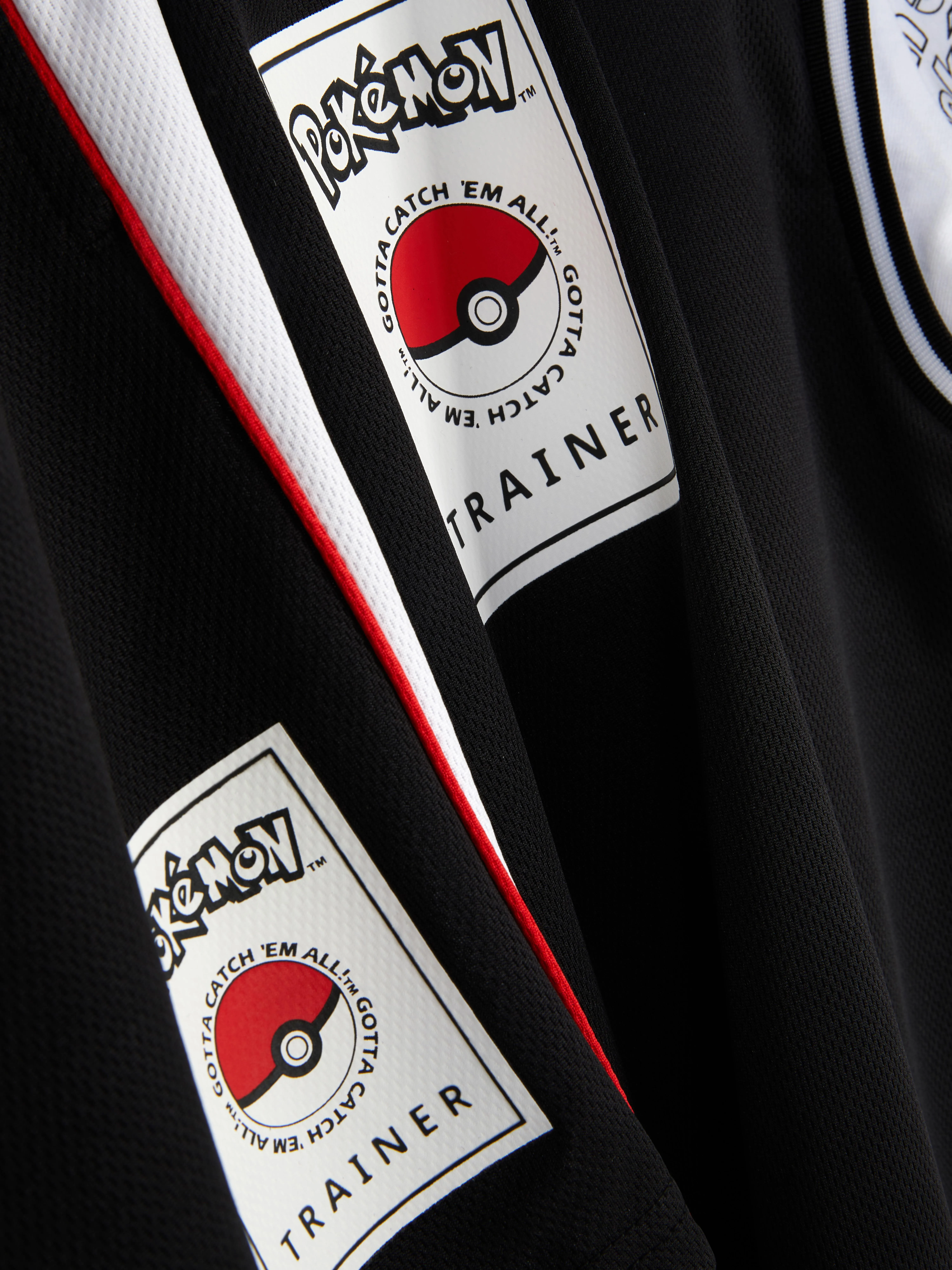 Camiseta y pantalones cortos de Pokémon