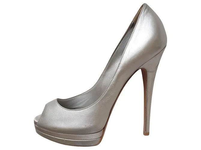 Casadei Bombas de plata 