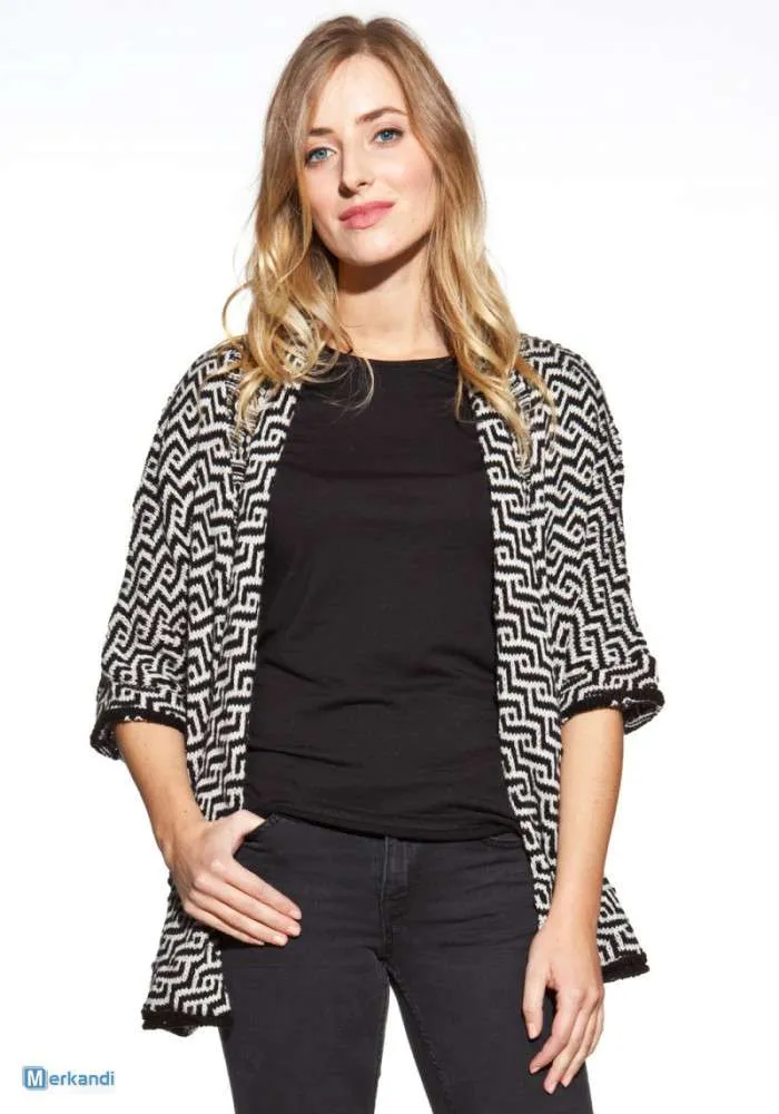 Cosmo Talla única Chaquetas, Ponchos, Suéteres Italianos | Grado Premium A, Nueva Condición