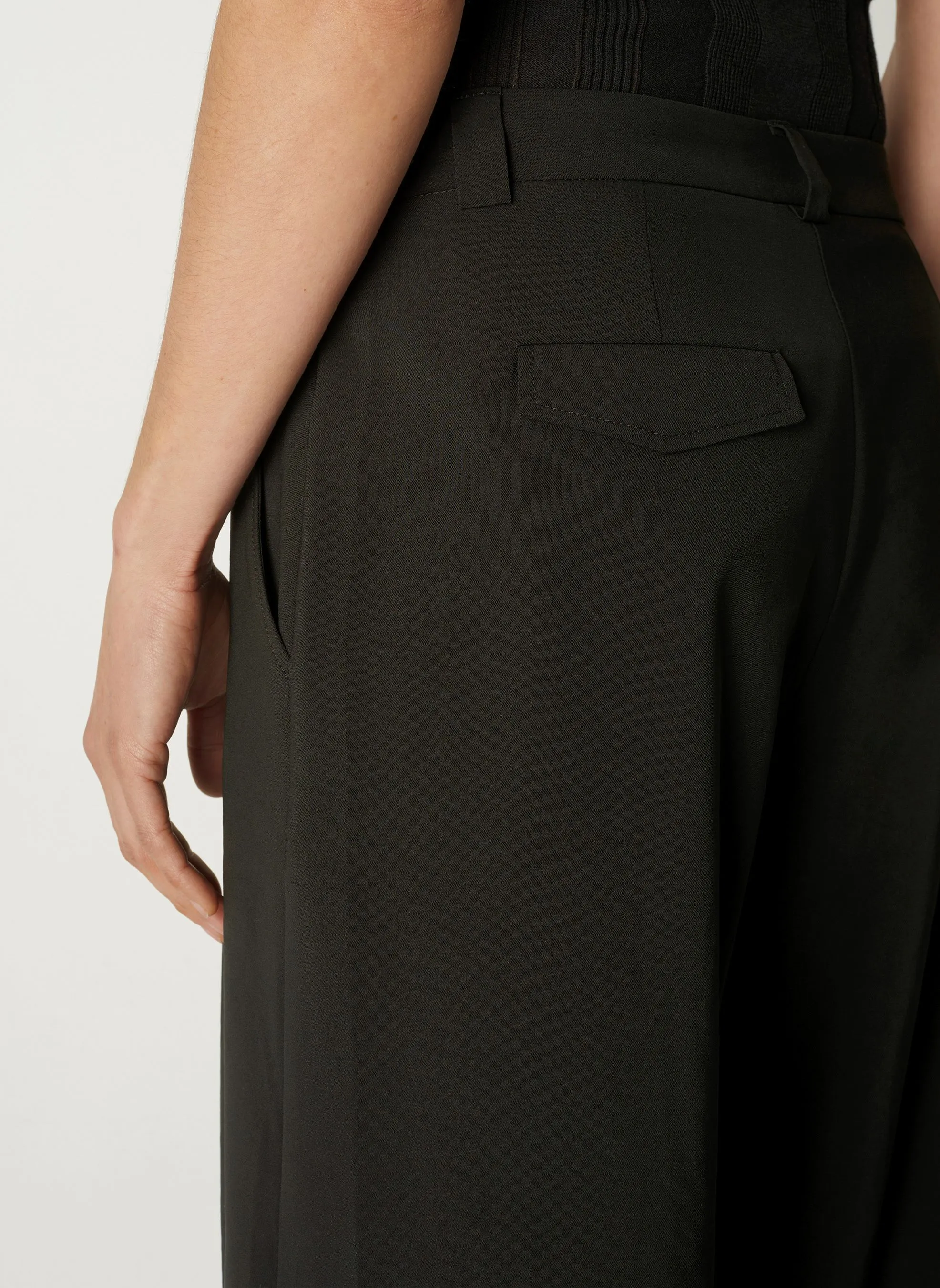 COTELAC Pantalón ancho de talle bajo en negro