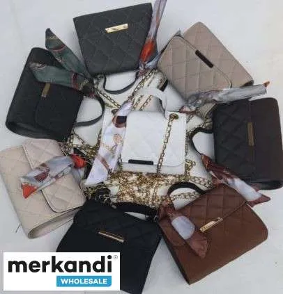 Descubra nuestra selección de bolsos de mujer exclusivos de Turquía al por mayor.