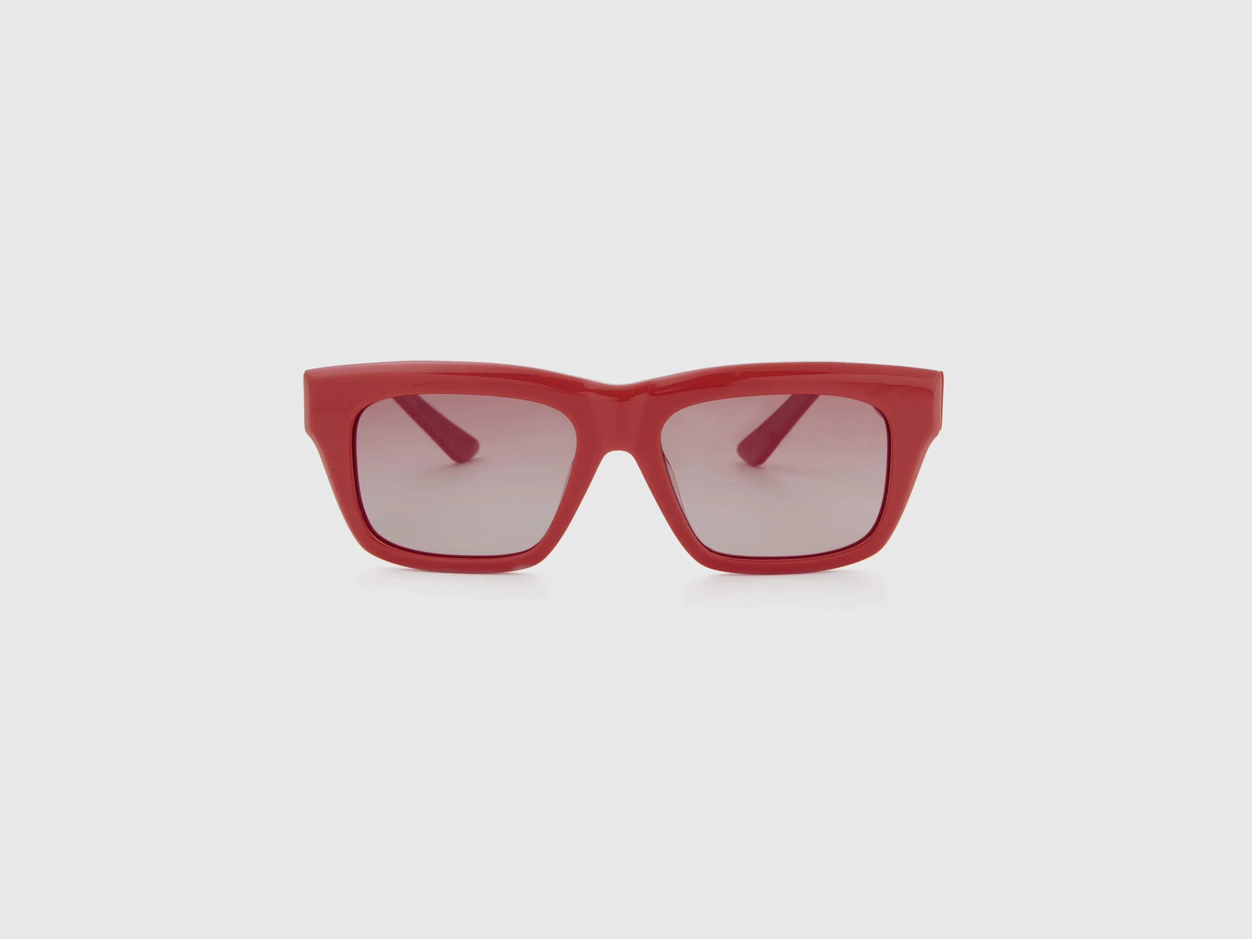 Gafas de sol rectangulares rojas