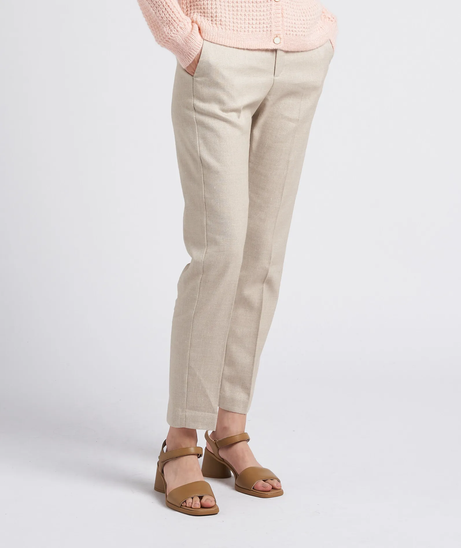 I CODE Pantalón chino de talle alto con hilos metalizados en beige