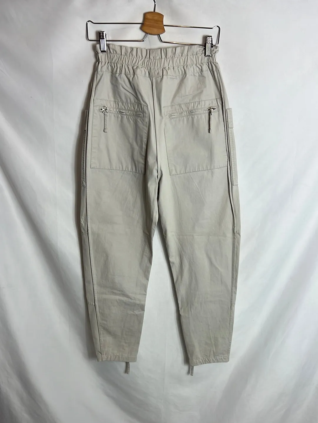 ISABEL MARANT ÉTOILE. Pantalón beige bolsillos. T 36