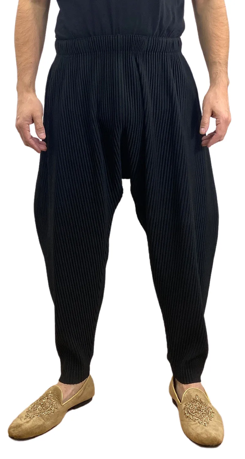 ISSEY MIYAKE Pantalón Plisado Negro