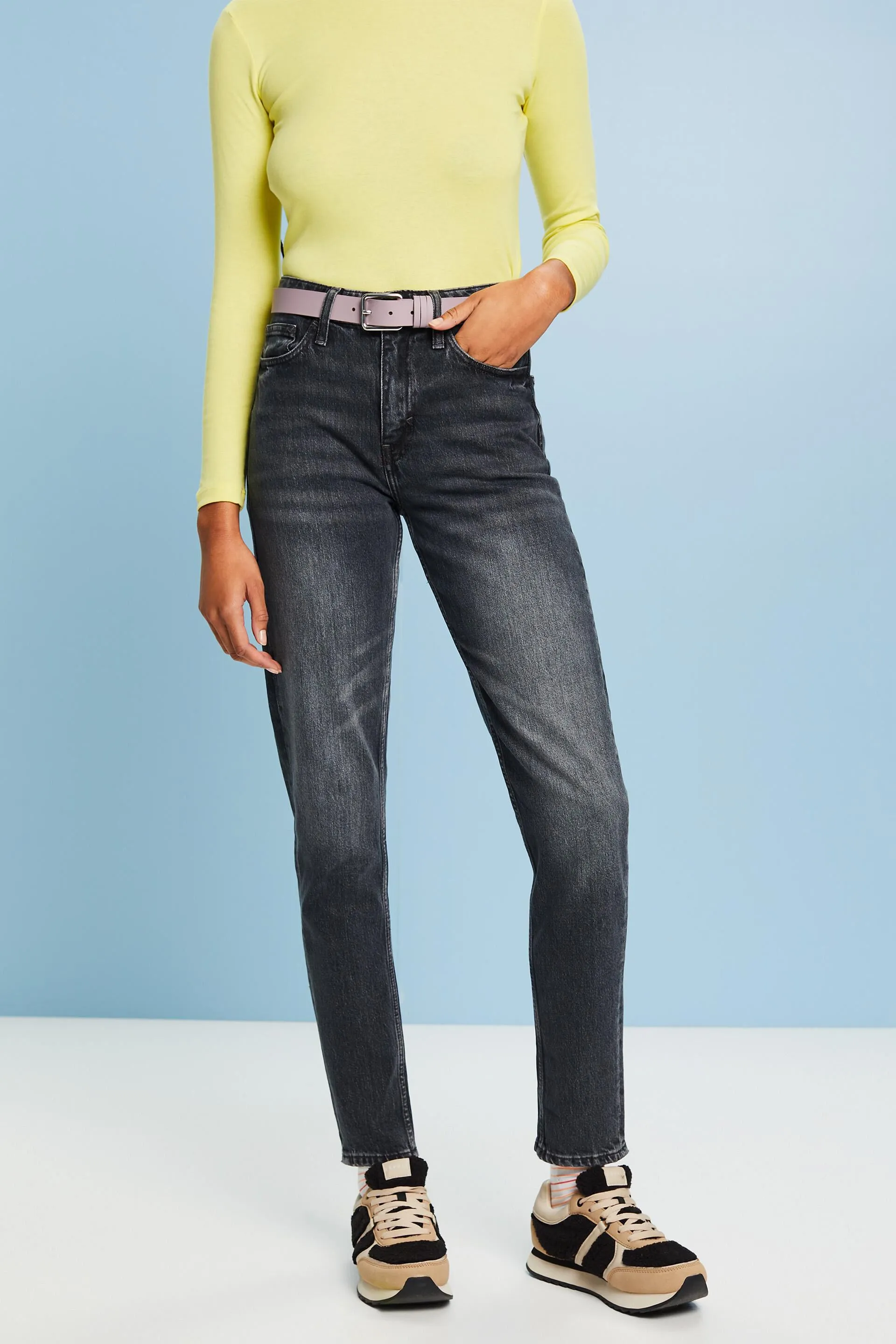 Jeans clásicos de estilo retro
