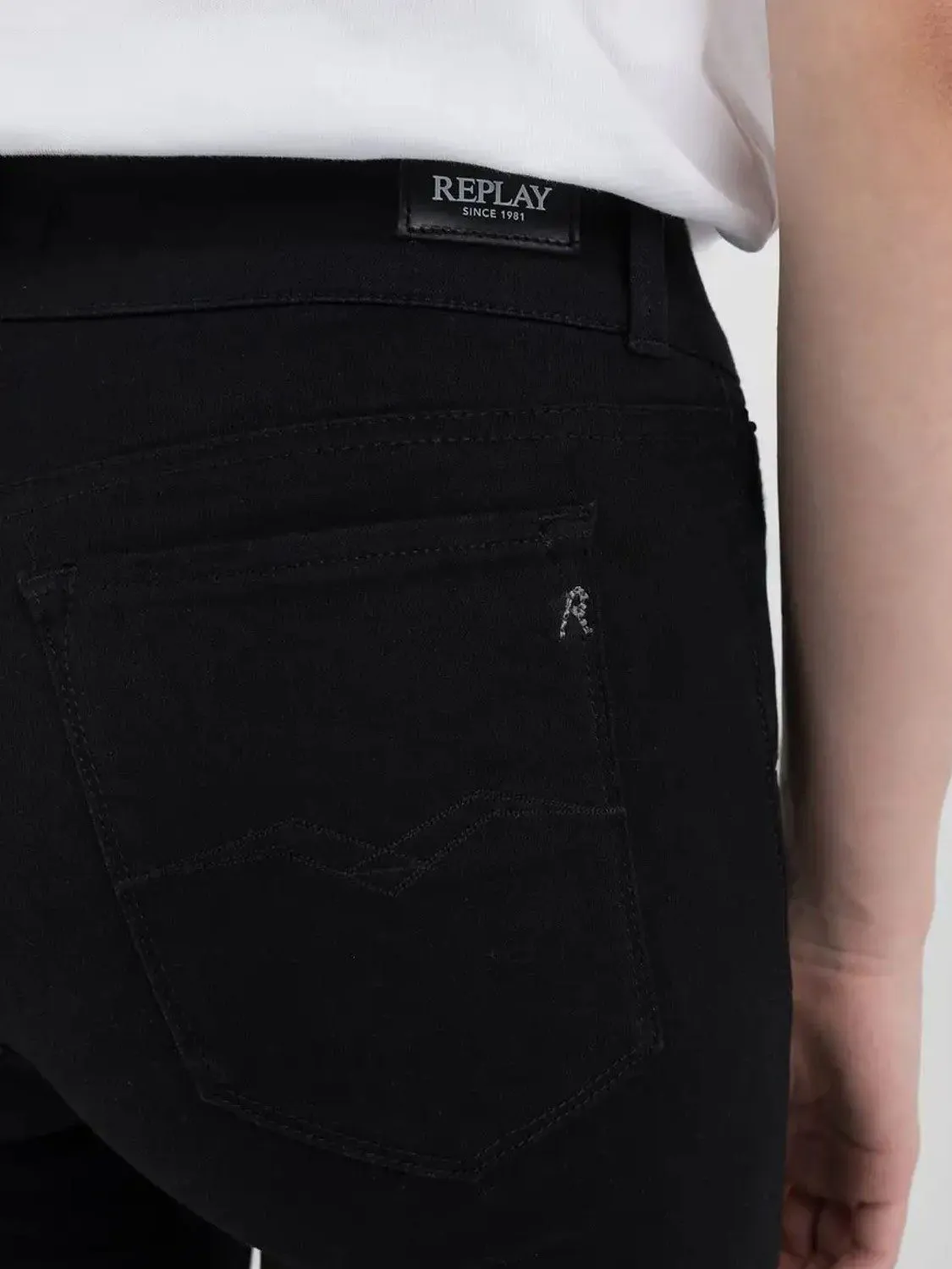 JEANS NEW LUZ ACAMPANADOS REPLAY