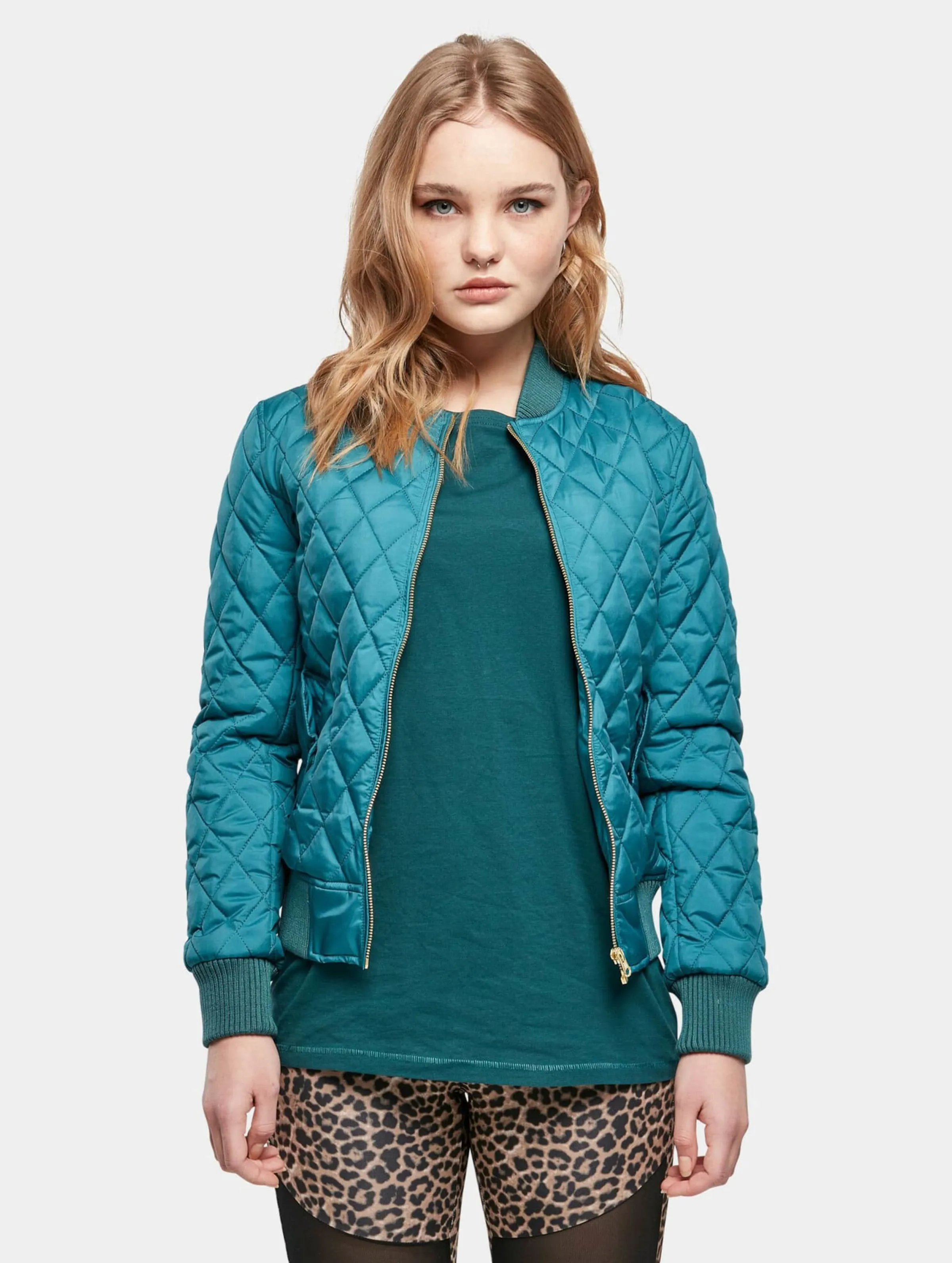 Ladies Diamond Quilt Nylon