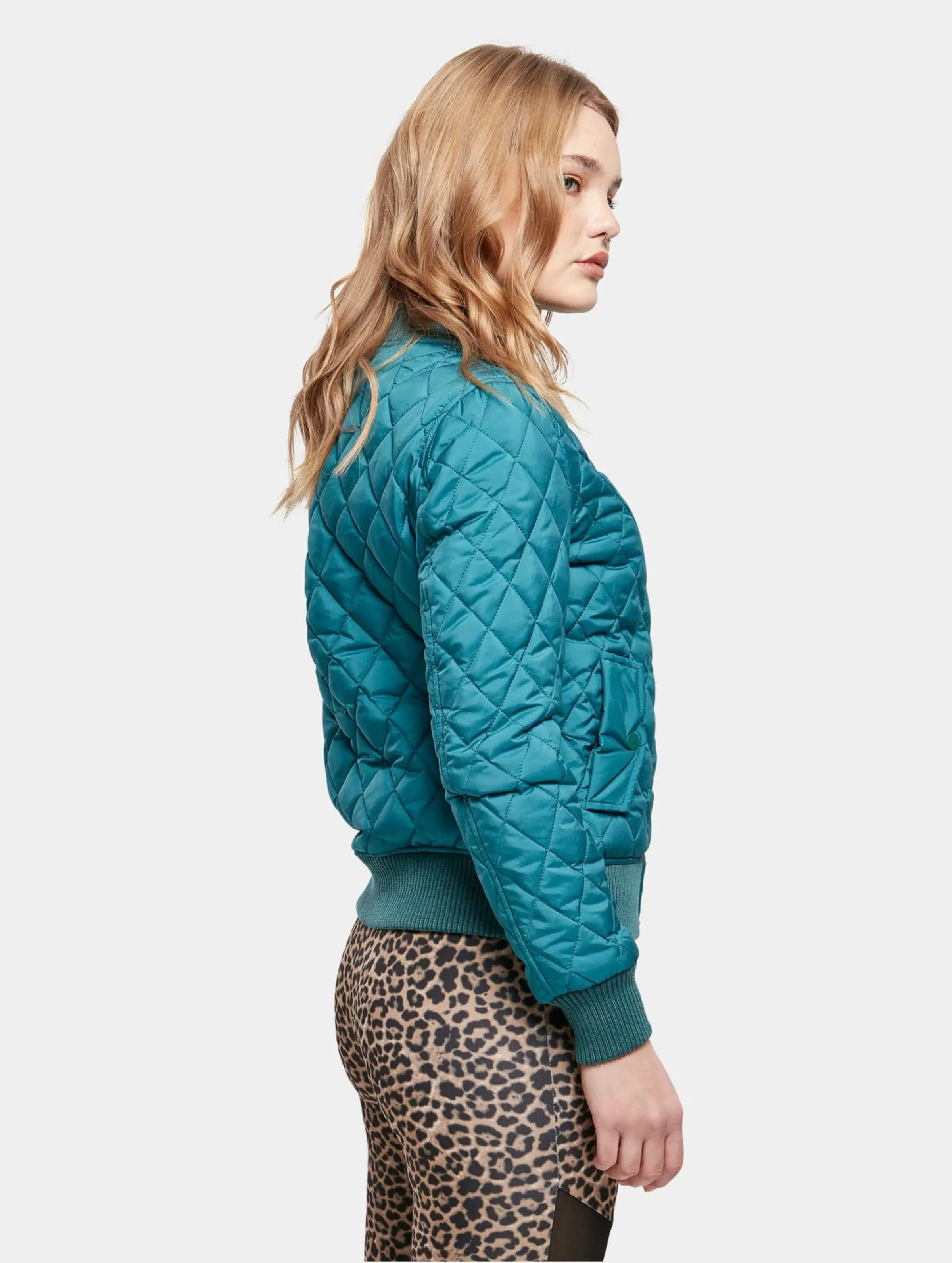 Ladies Diamond Quilt Nylon