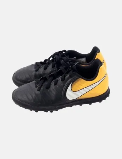 Nike Deportiva negra básica