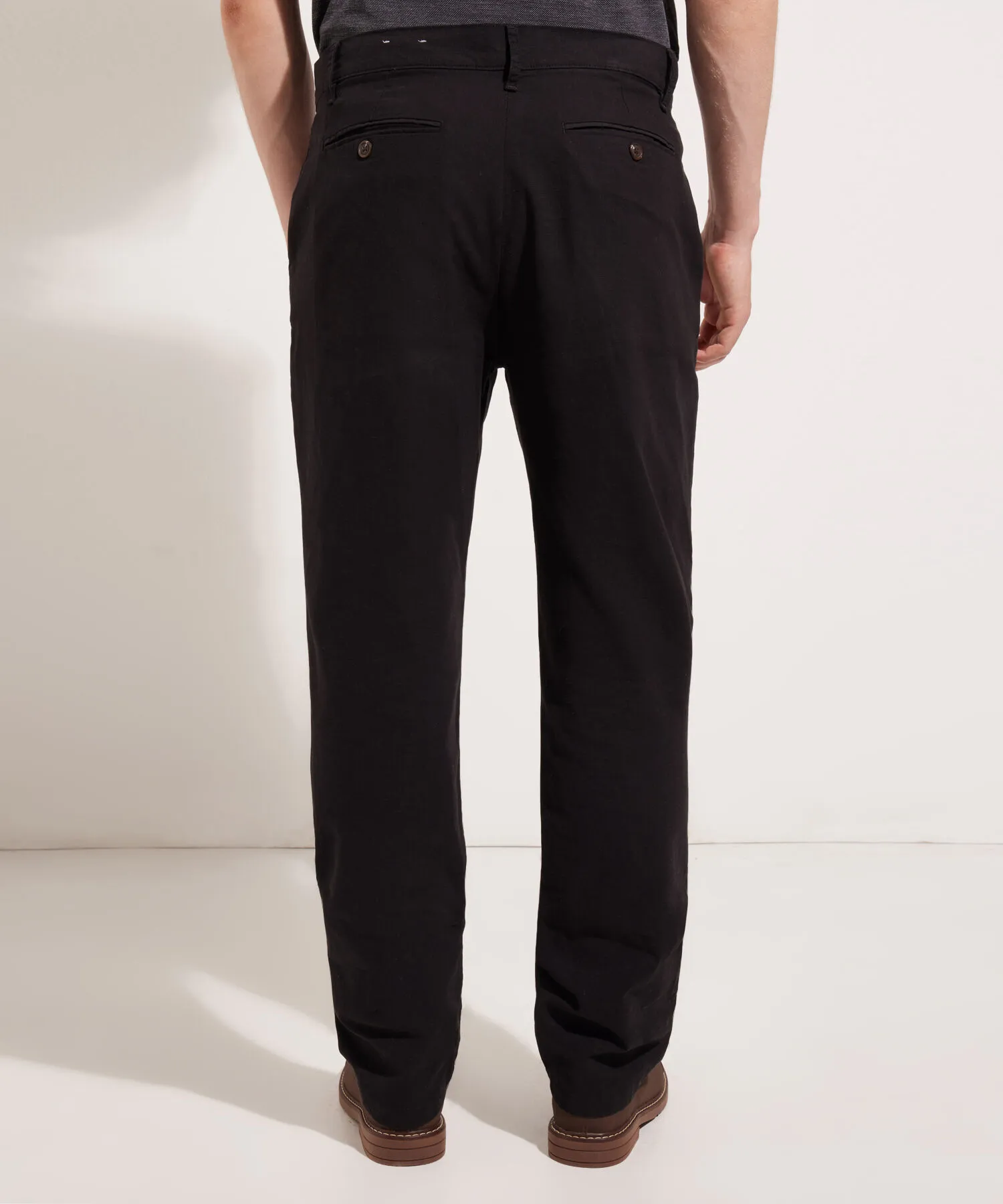 PANTAL&OACUTE;N TIPO CHINO CON BOLSILLOS
