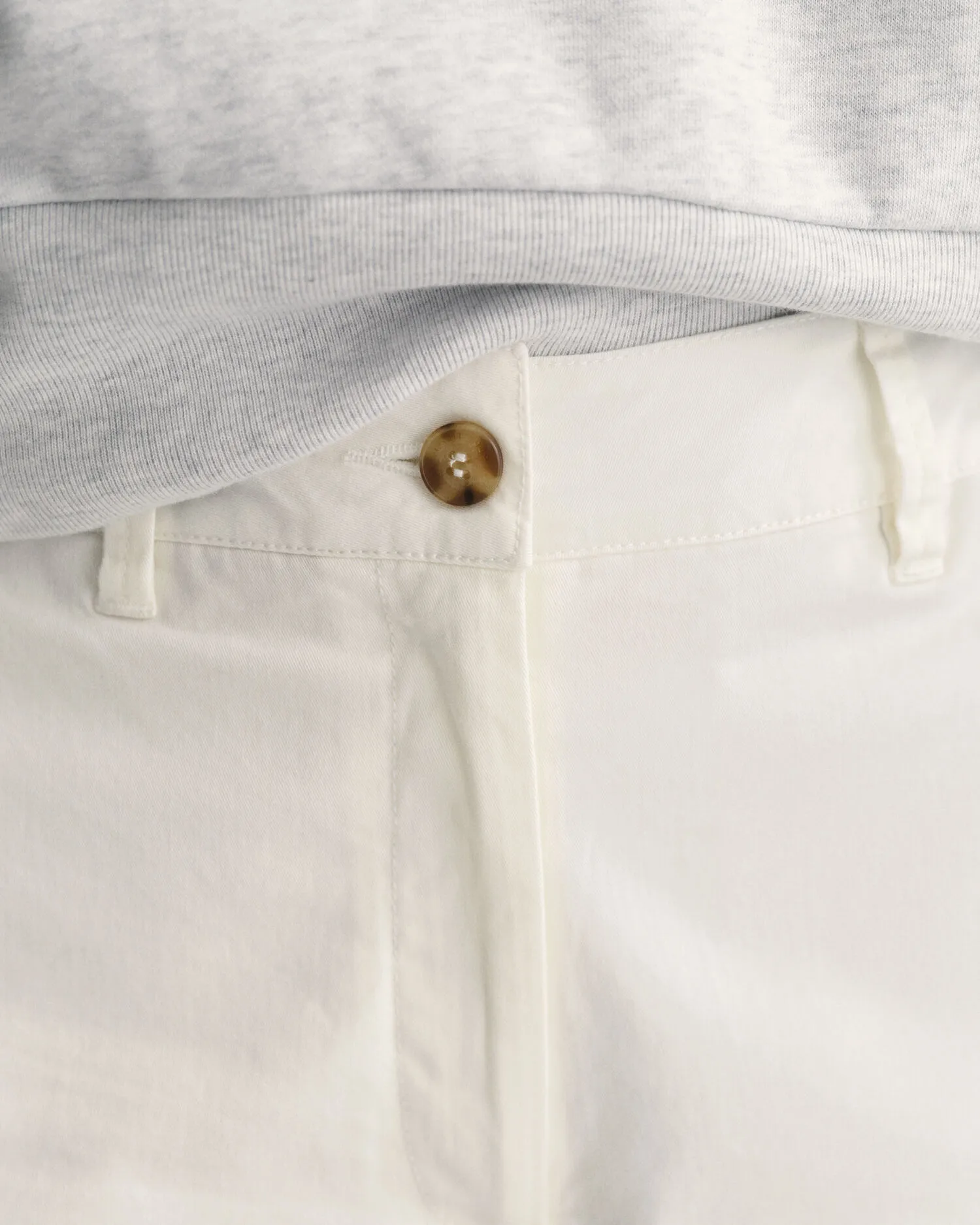 Pantalones chinos cortos