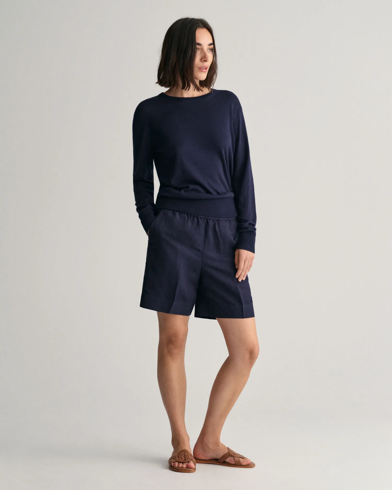 PANTALONES CORTOS RELAXED FIT EN MEZCLA DE LINO PULLON