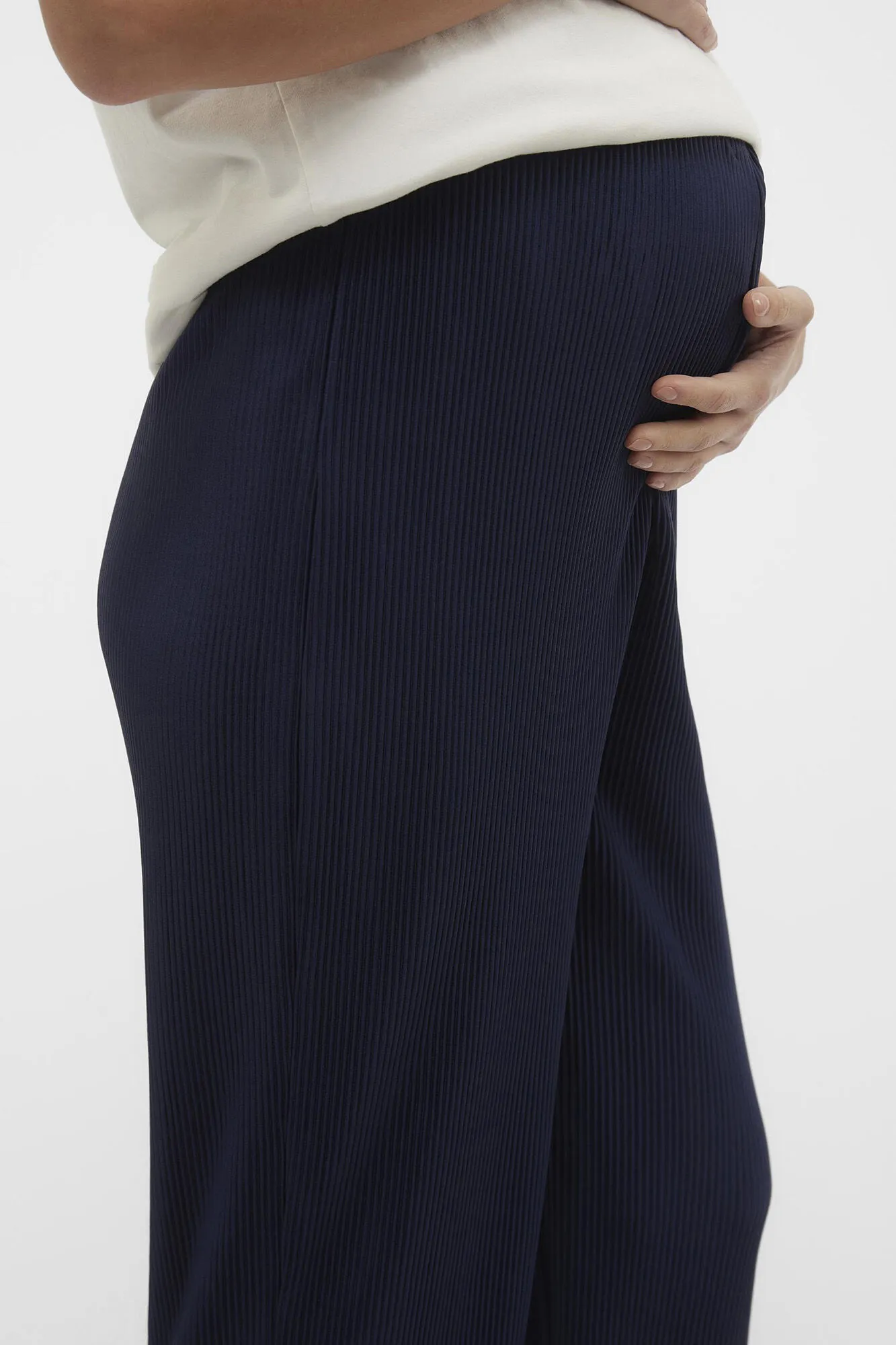 Pantalones maternity corte regular