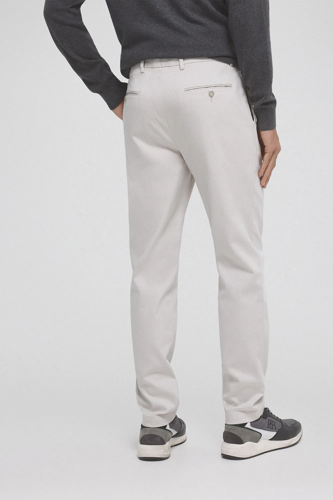 Pedro del Hierro Pantalón chino pinzas regular fit