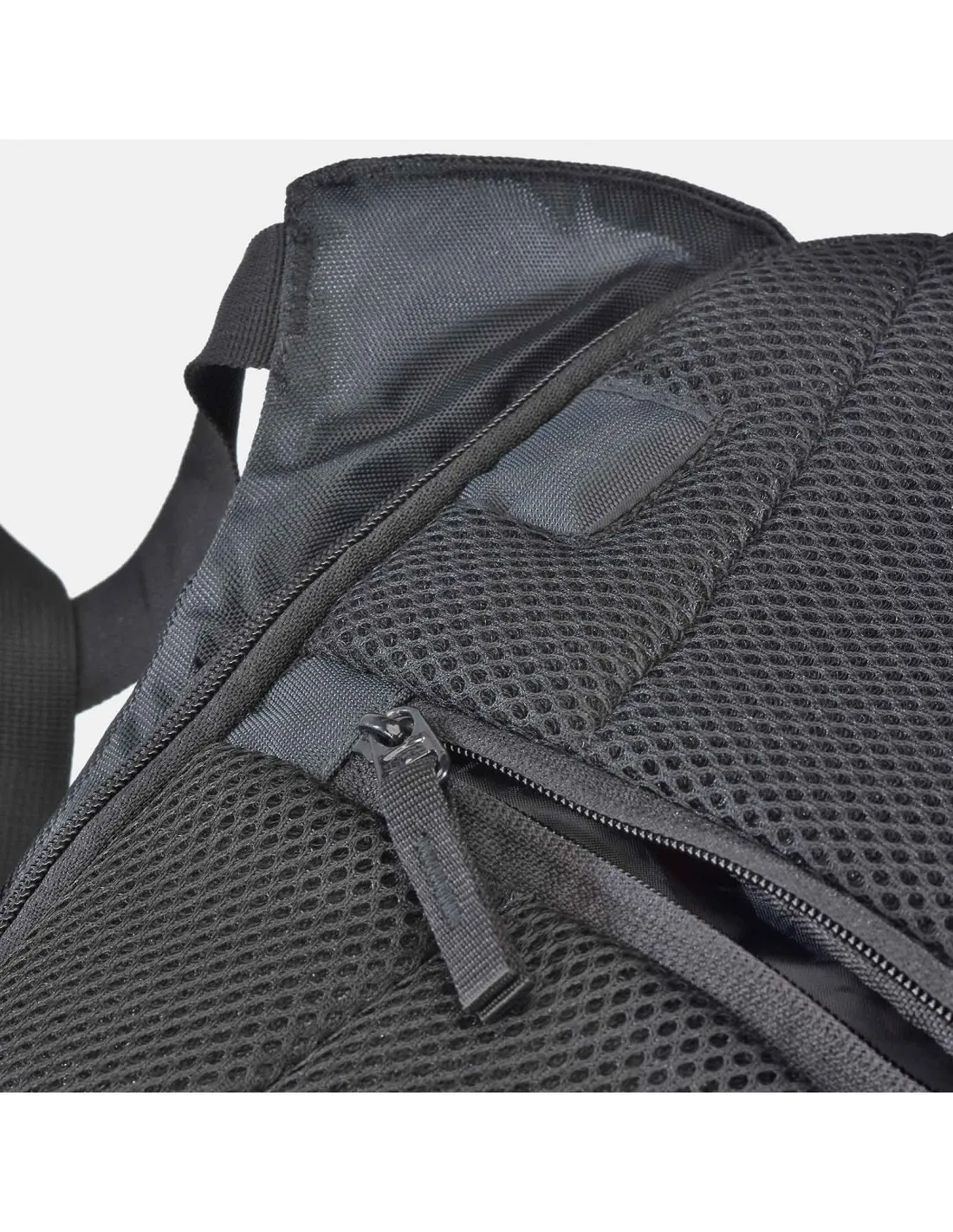 POLICE Mochila semirrígida en Nylon negro acolchado para ordenador