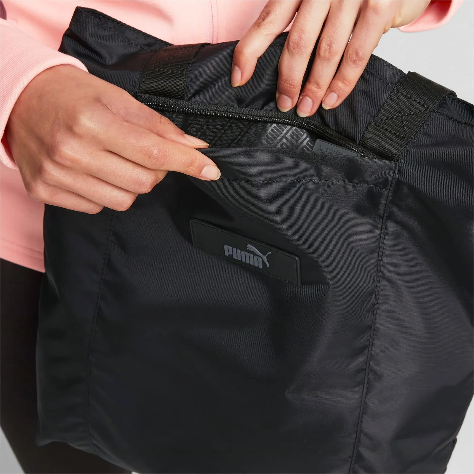 Puma Core Pop Shopper