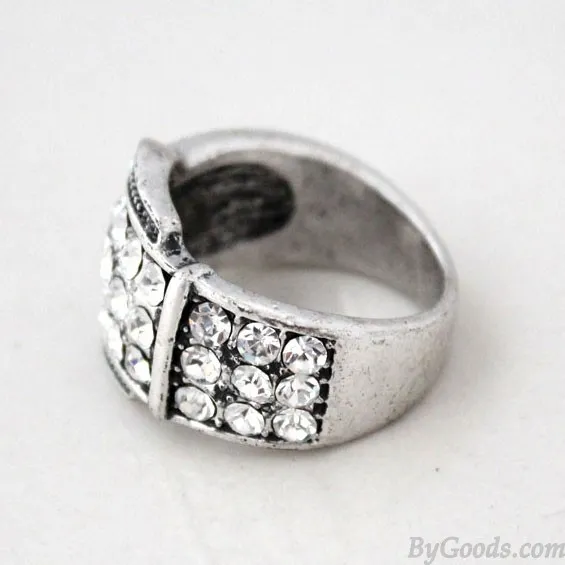 Retro Unique Buckle Pattern Rhinestone Ring