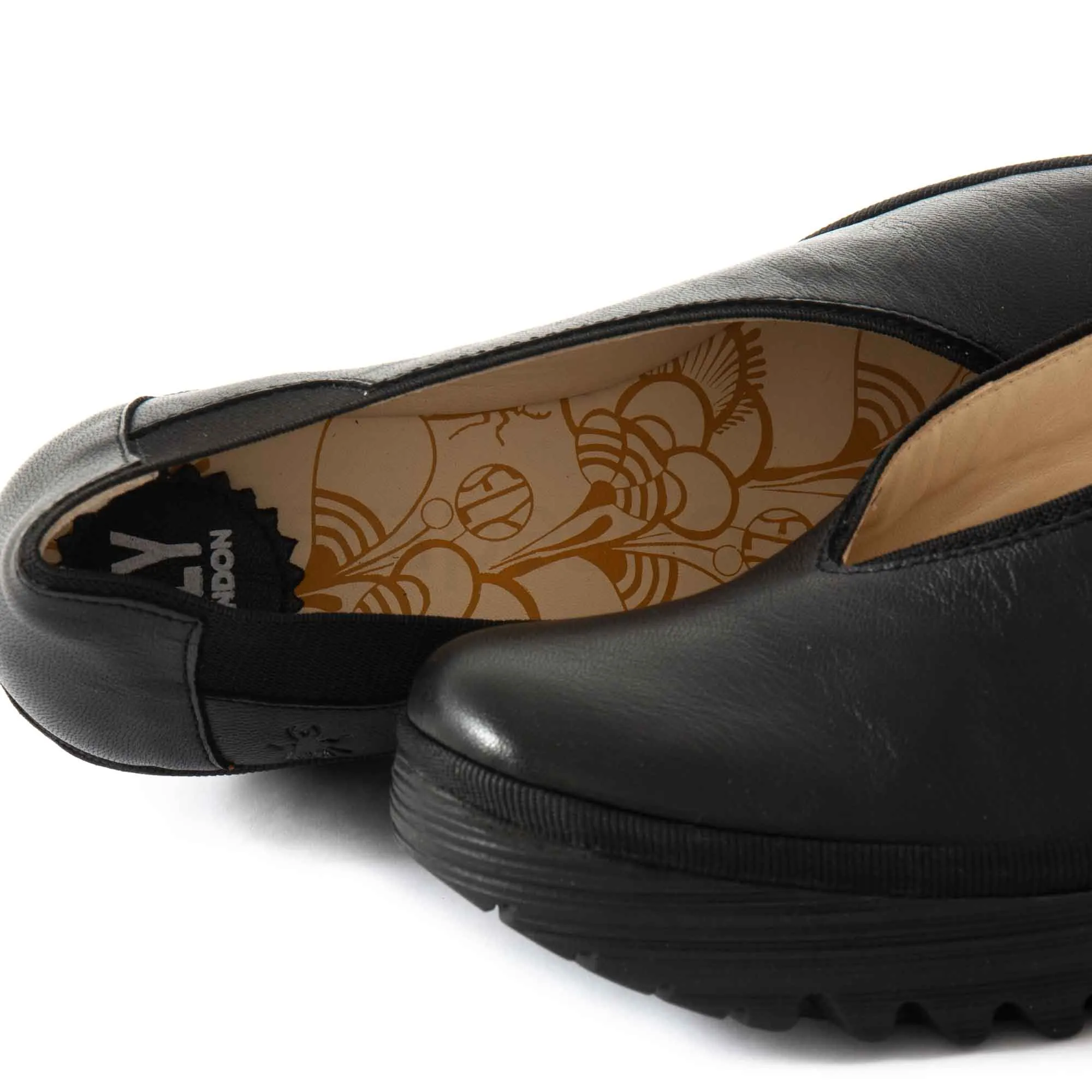 Sapatos FLY LONDON Yoza Mousse Black P501438006