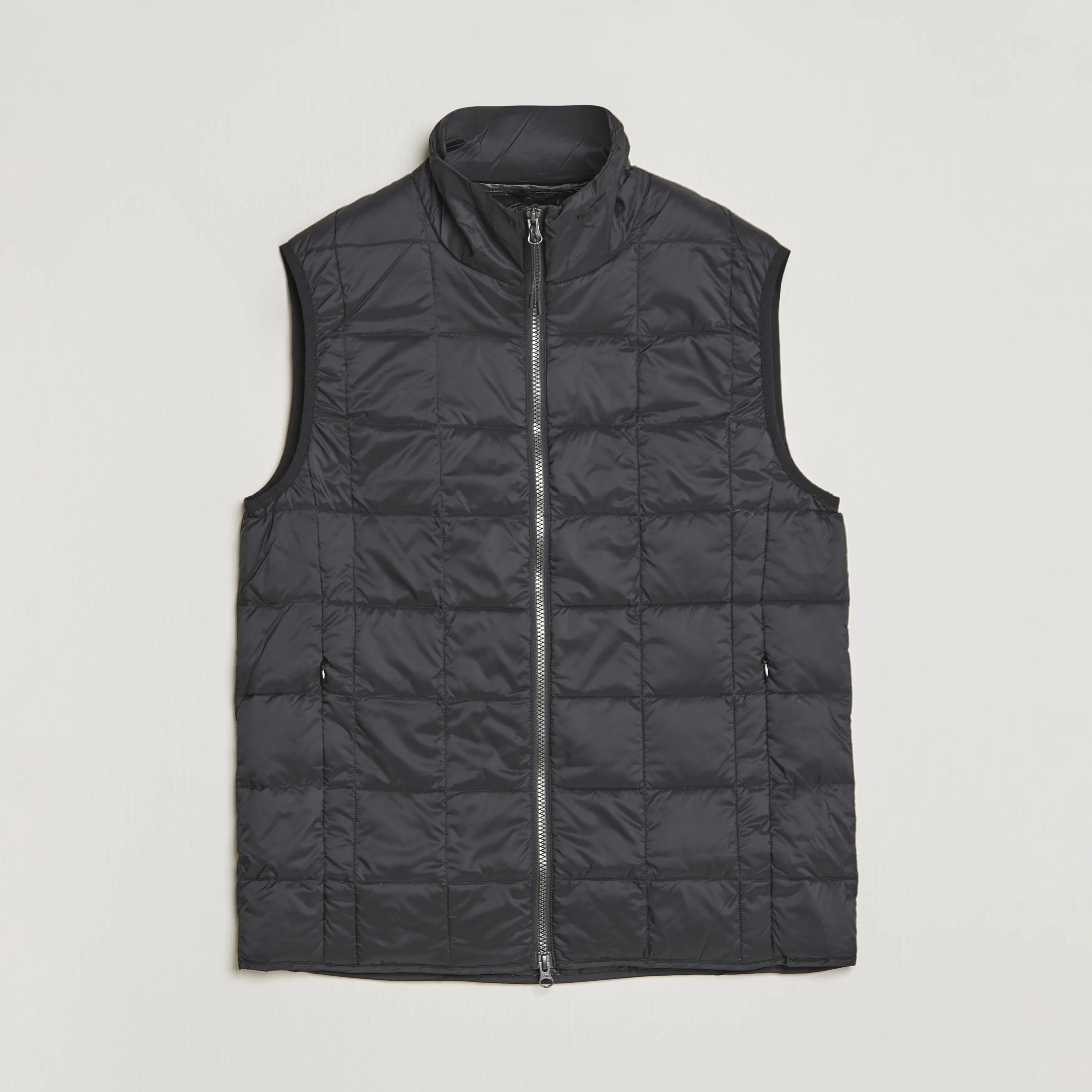 TAION High Neck Full Zip Lightweight Down Vest Black
