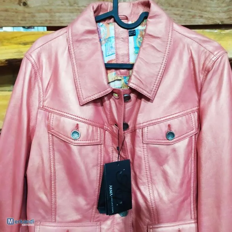 Variedad de Chaquetas de Mujer al Por Mayor: Marcas Reconocidas como Camomilla y Ríp Toxic