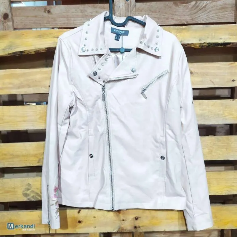 Variedad de Chaquetas de Mujer al Por Mayor: Marcas Reconocidas como Camomilla y Ríp Toxic