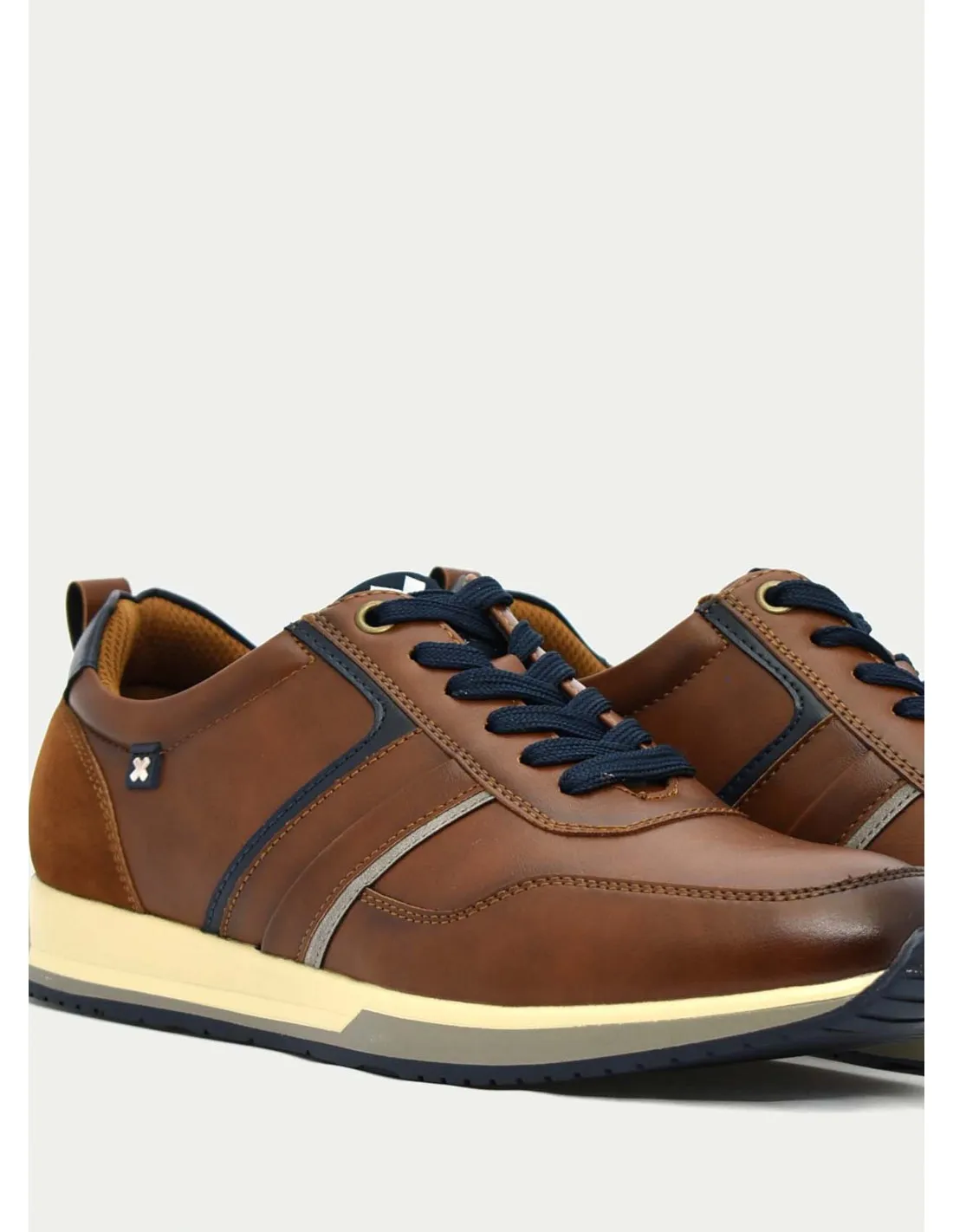 ZAPATILLAS Y SNEAKER XTI 142168 CAMEL 