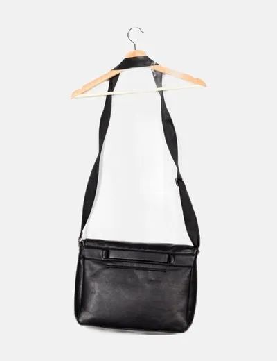 Zara Maxi bandolera negra