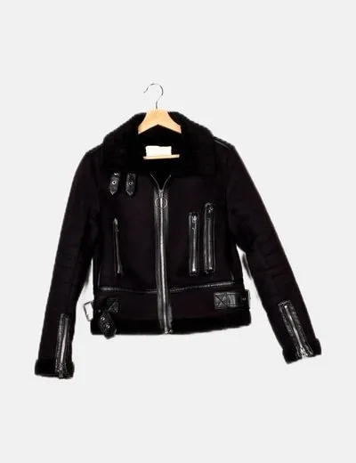 Zara Pelliza negra cremalleras