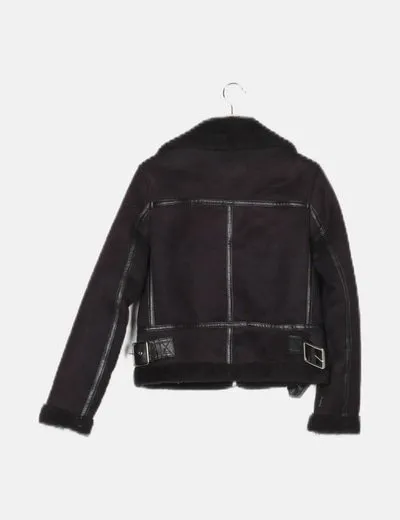 Zara Pelliza negra cremalleras