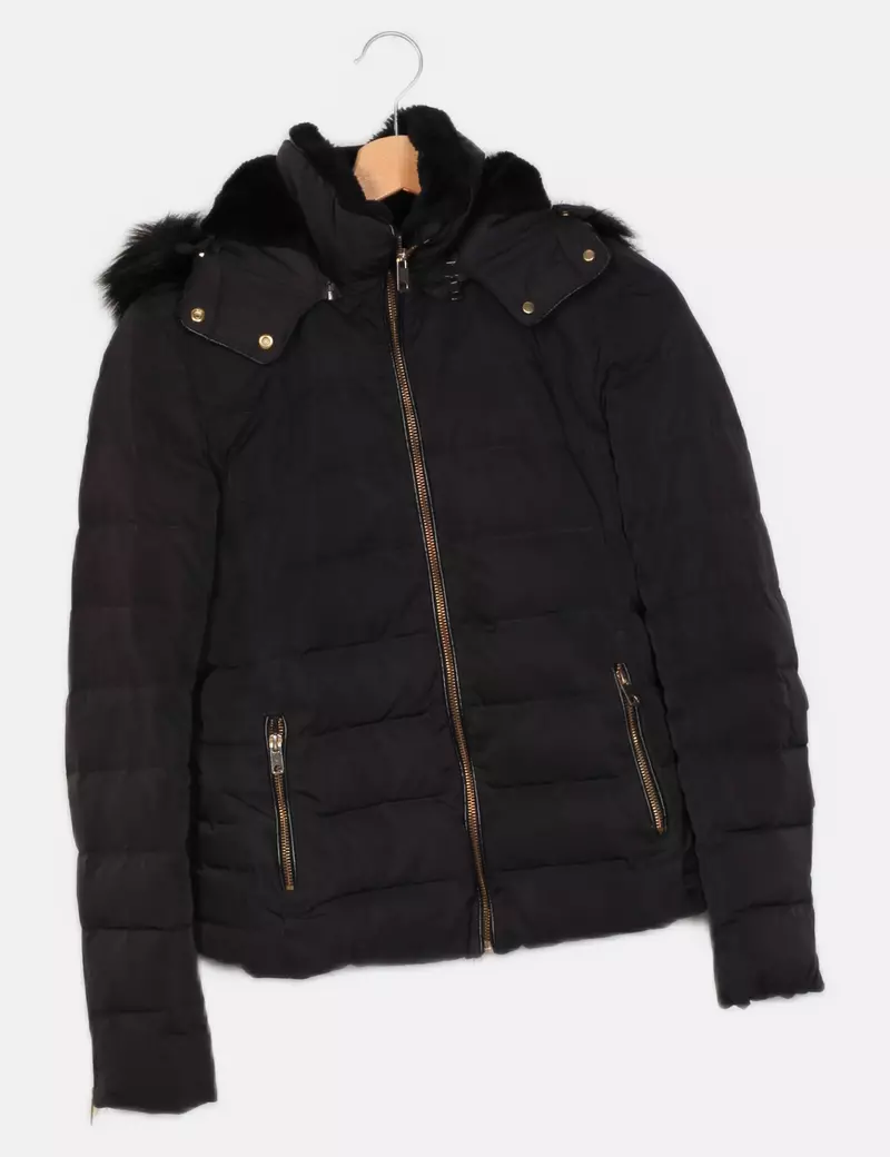 Zara Plumas